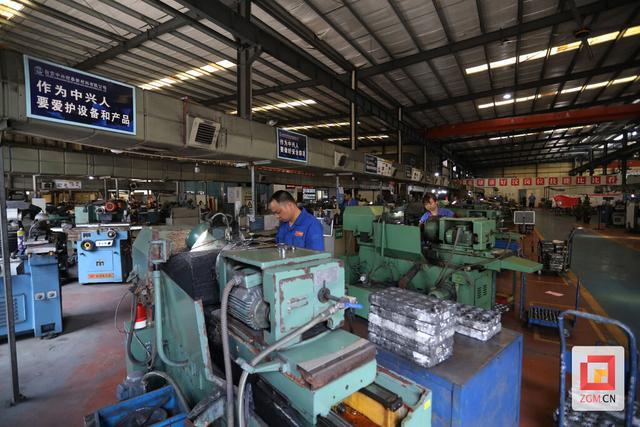 自貢 以新材料研發(fā)為驅動，培育“專精特新”企業(yè)，激發(fā)制造業(yè)創(chuàng)新動能