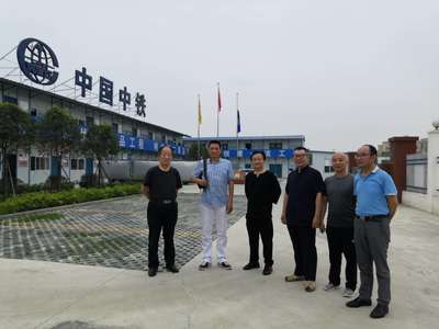 四川文化網(wǎng)藝術(shù)送溫暖，文藝交流活動(dòng)走進(jìn)中鐵二局四公司溫江閱湖和庭項(xiàng)目部